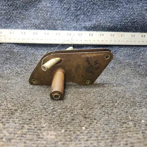 0523223-1 | Cessna 172F | Aileron Bellcrank Assembly - RH
